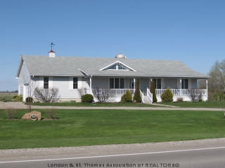 23002 DUNDONALD RD, Glencoe Ontario, Canada