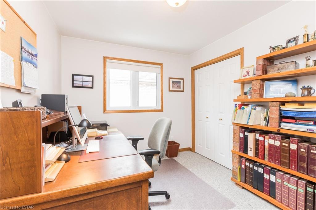 365 DRURY Lane, Strathroy Ontario, Canada