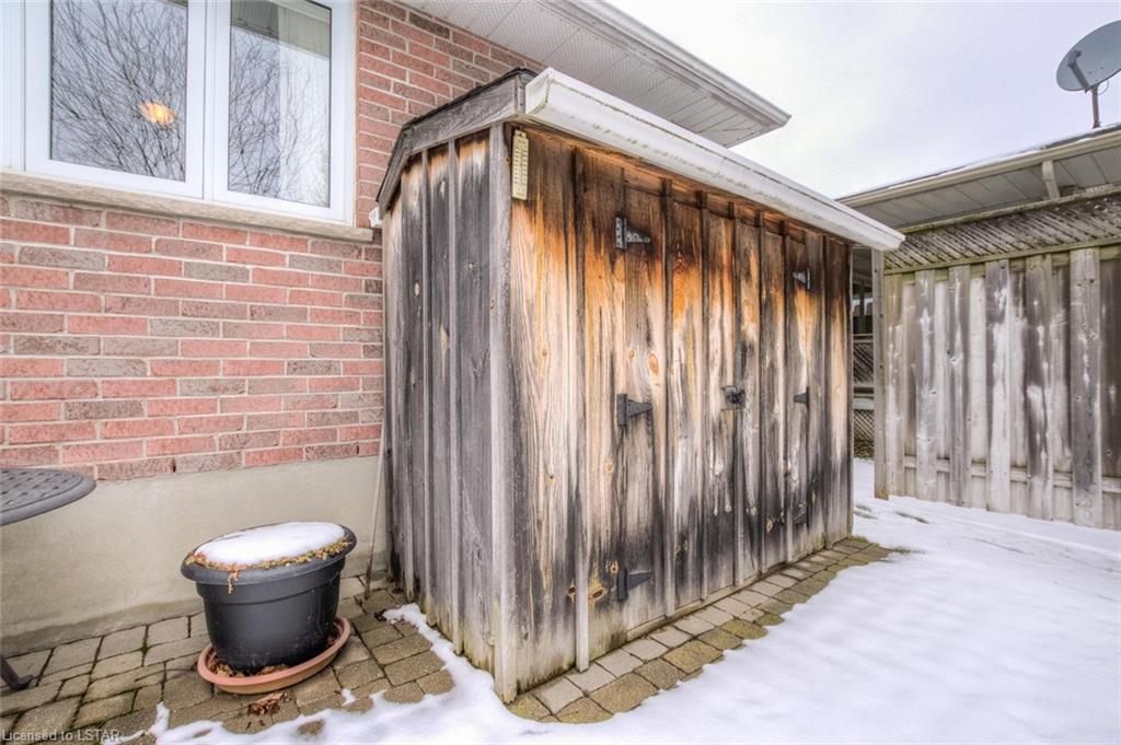 365 DRURY Lane, Strathroy Ontario, Canada
