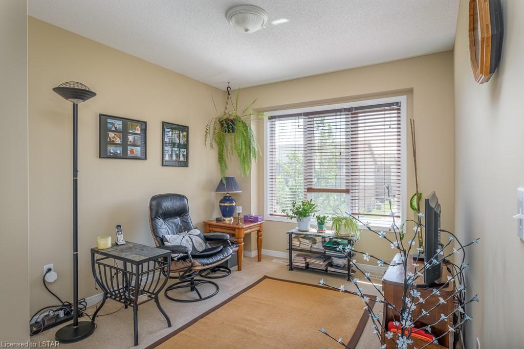 1600 MICKLEBOROUGH Drive Unit# 16, London Ontario, Canada