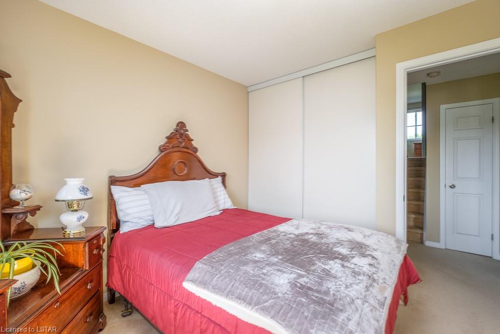 1600 MICKLEBOROUGH Drive Unit# 16, London Ontario, Canada