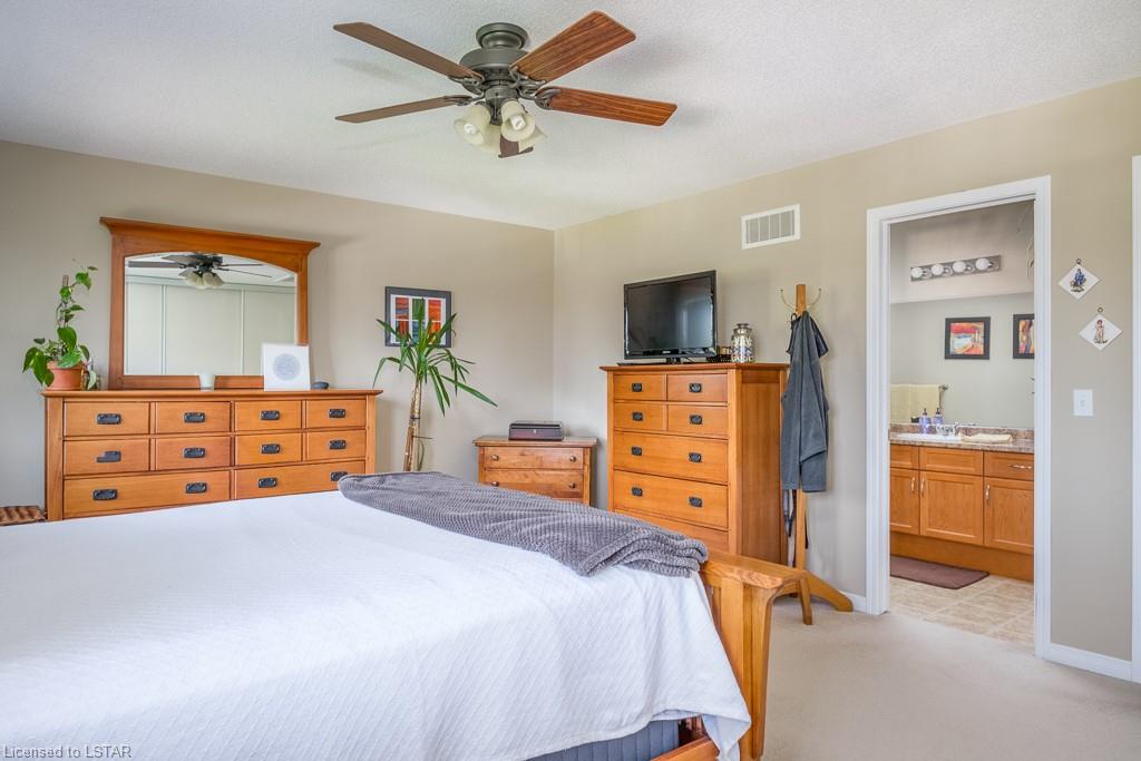 1600 MICKLEBOROUGH Drive Unit# 16, London Ontario, Canada