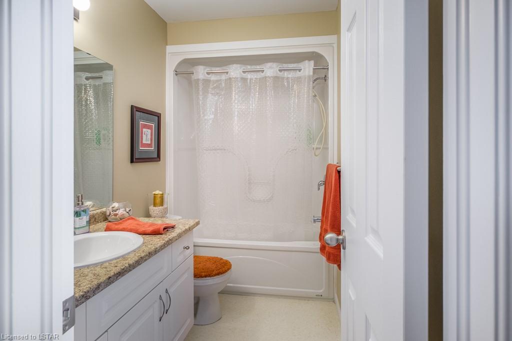 1600 MICKLEBOROUGH Drive Unit# 16, London Ontario, Canada
