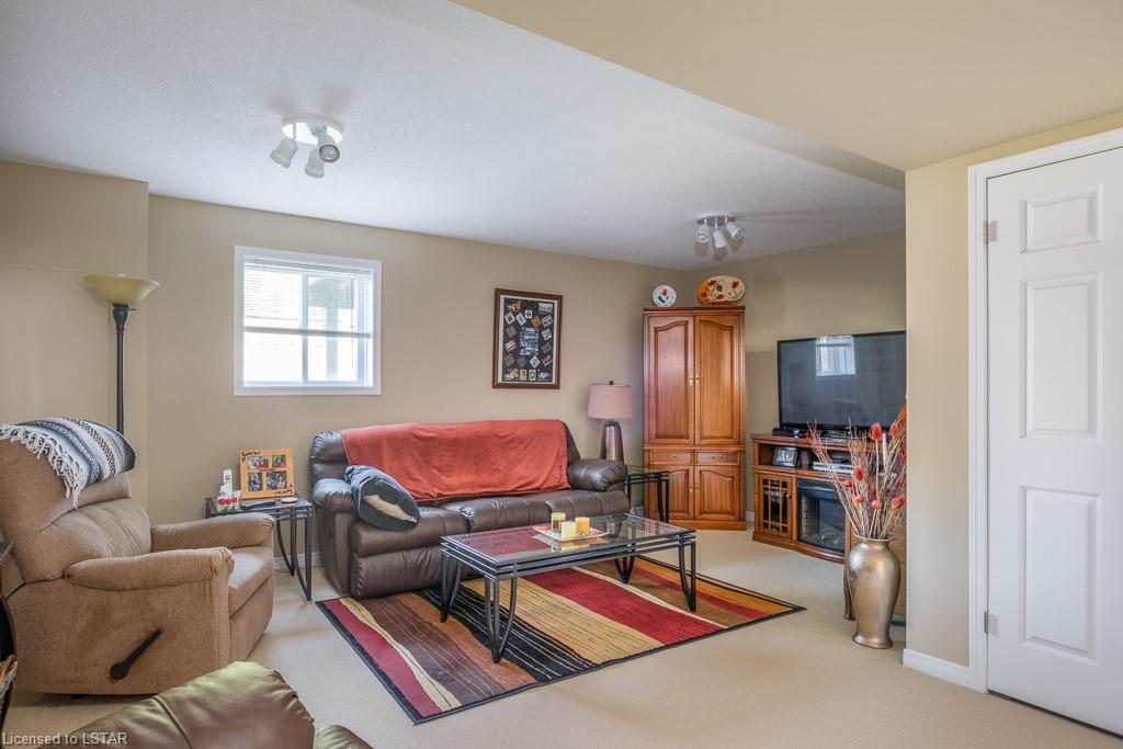 1600 MICKLEBOROUGH Drive Unit# 16, London Ontario, Canada