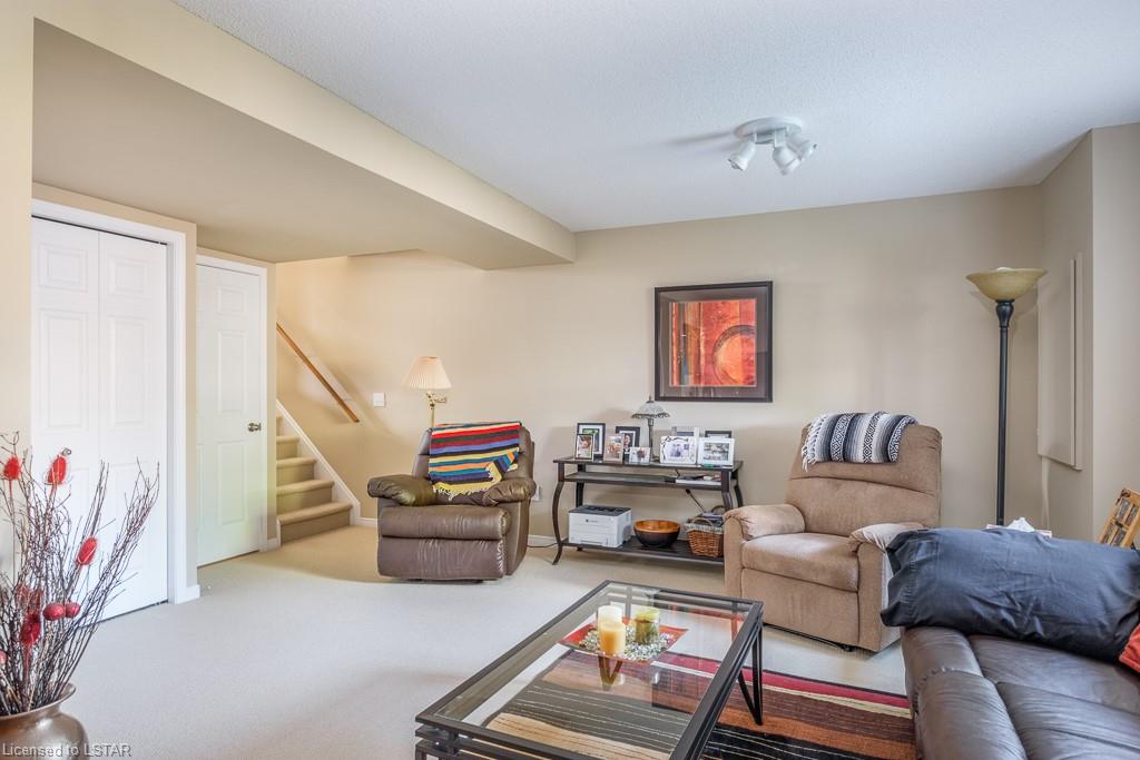 1600 MICKLEBOROUGH Drive Unit# 16, London Ontario, Canada