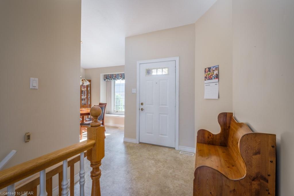 307 METCALFE Street E Unit# 10, Strathroy Ontario, Canada