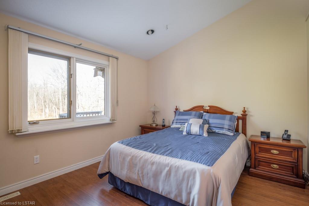 307 METCALFE Street E Unit# 10, Strathroy Ontario, Canada