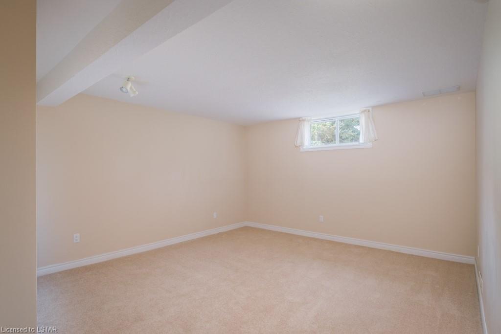 307 METCALFE Street E Unit# 10, Strathroy Ontario, Canada