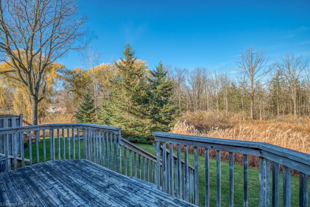 307 METCALFE Street E Unit# 10, Strathroy Ontario, Canada
