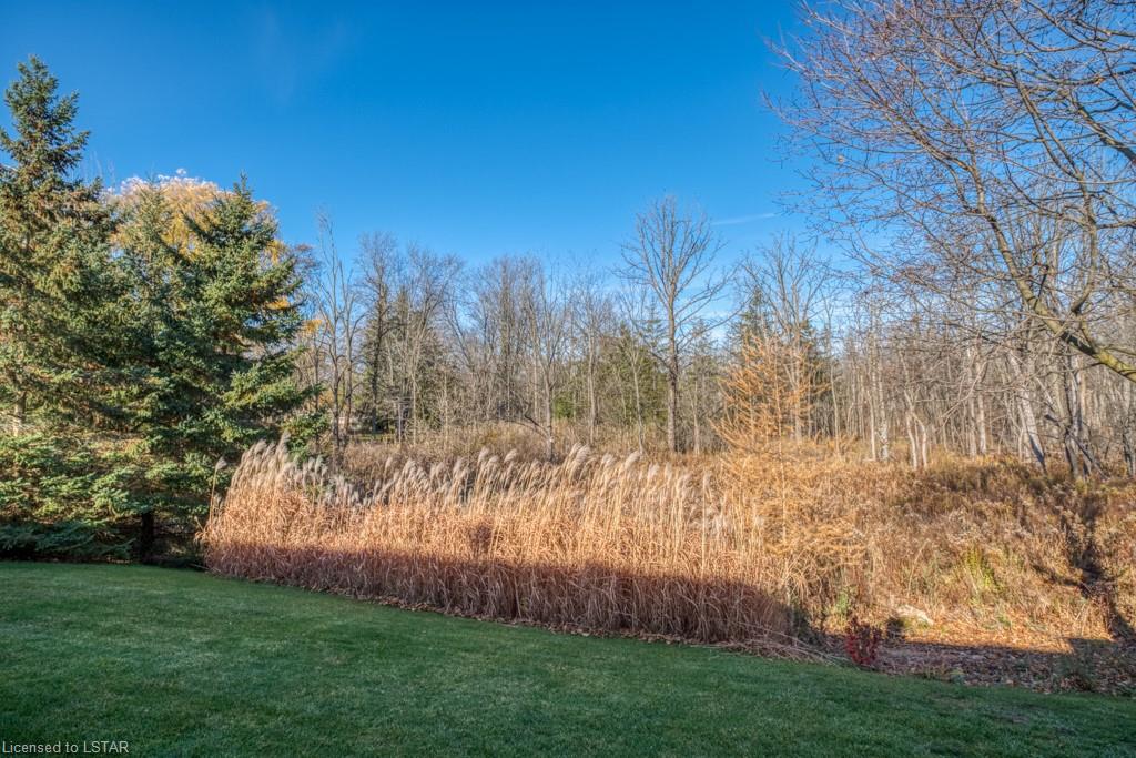 307 METCALFE Street E Unit# 10, Strathroy Ontario, Canada