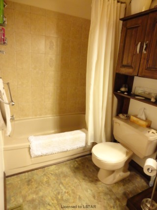 36 Barnes St, St. Thomas Ontario