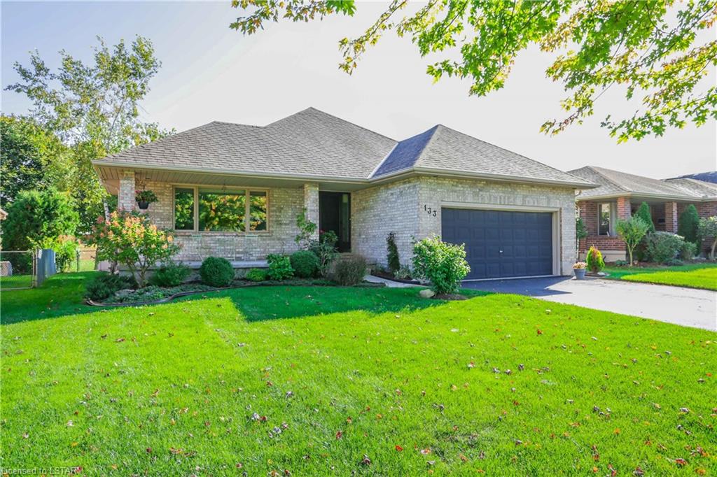 133 PARKVIEW Drive, Strathroy Ontario, Canada