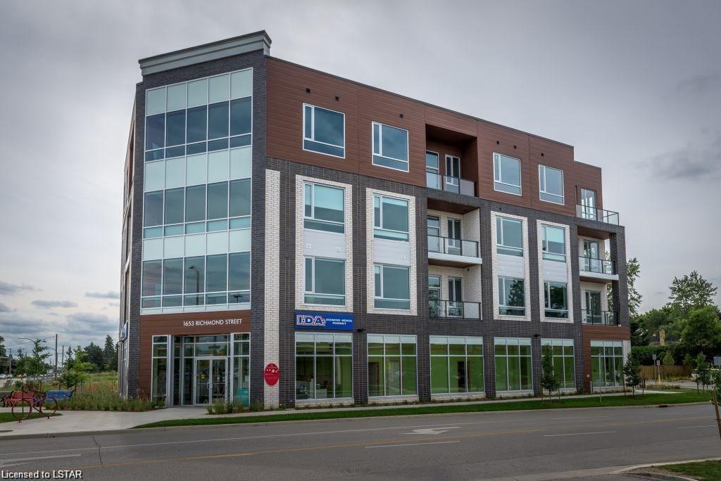 1653 RICHMOND Street Unit# 402, London Ontario, Canada