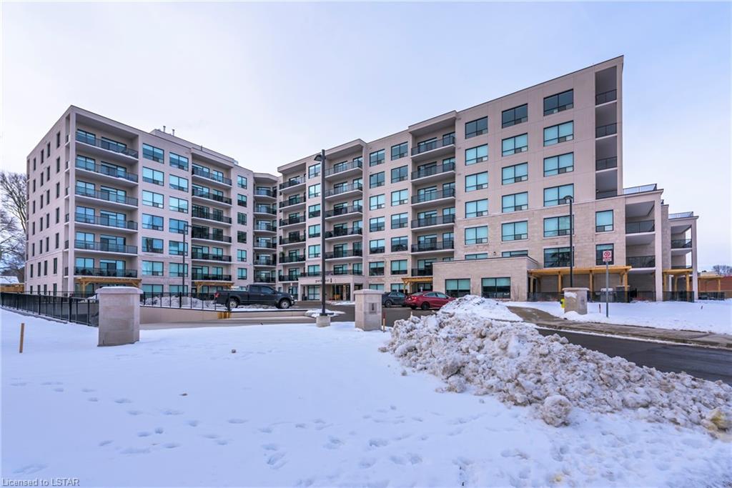 1200 COMMISSIONERS Road W Unit# 402, London Ontario, Canada