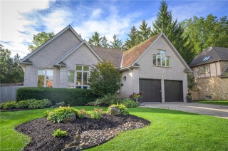 34 OLD MILL Court, London Ontario, Canada