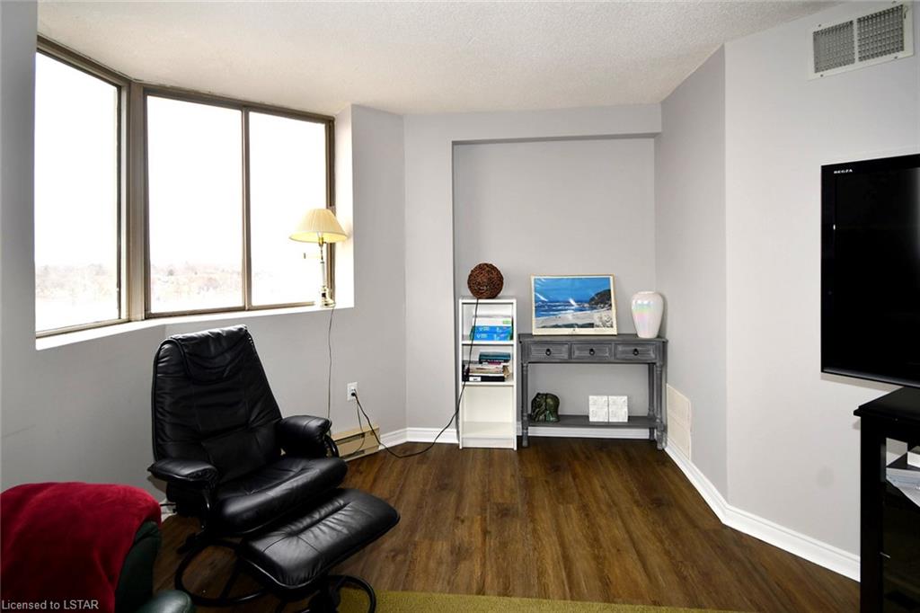 695 RICHMOND Street Unit# 1306, London, Ontario, Canada