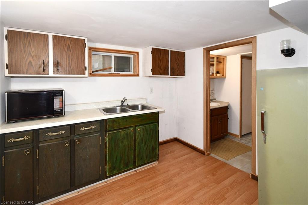 1169 OXFORD Street E, London, Ontario, Canada
