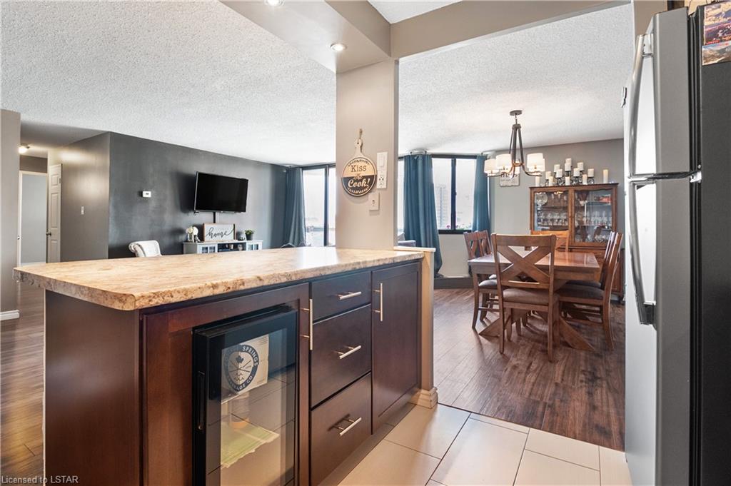363 COLBORNE Street Unit# 1206, London, Ontario, Canada