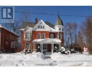 84 HINCKS ST, St. Thomas, Ontario, Canada photo 1