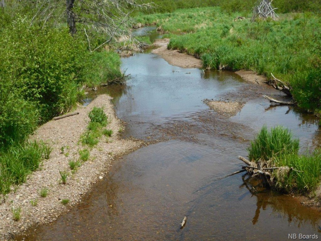 - Lakefield Road, Poodiac New Brunswick, Canada