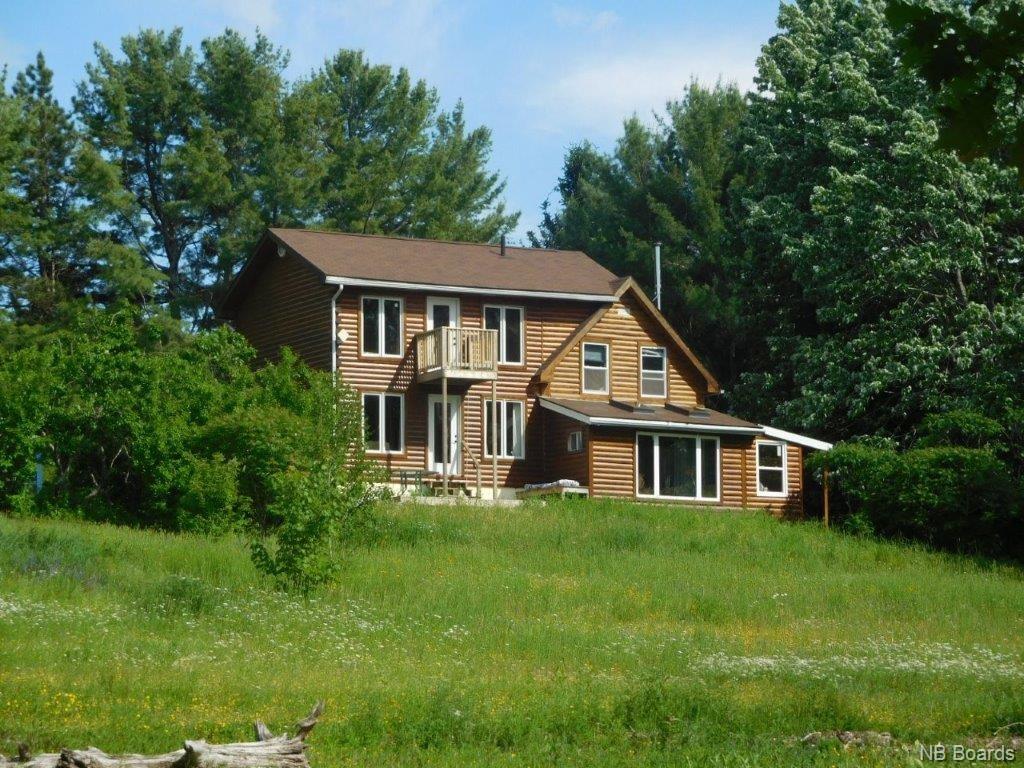 2082 Waterside Drive, Cambridge Narrows New Brunswick, Canada