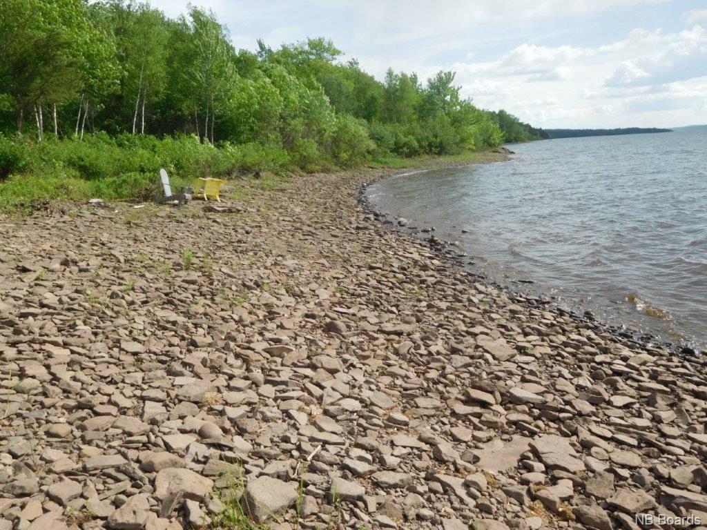 2082 Waterside Drive, Cambridge Narrows New Brunswick, Canada