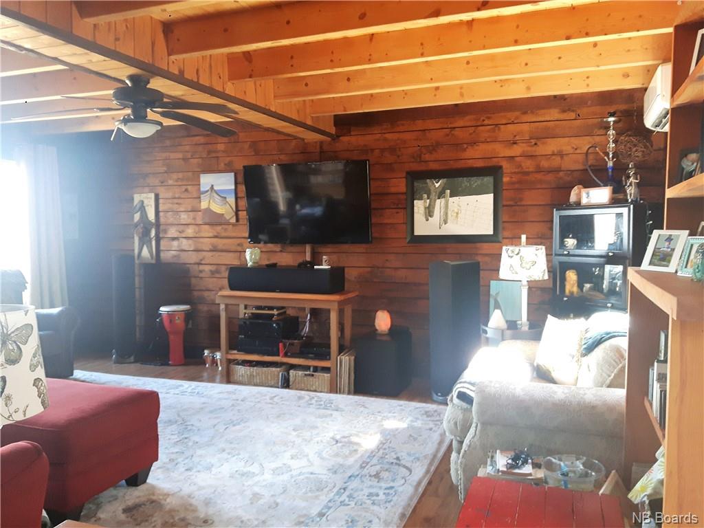 2082 Waterside Drive, Cambridge Narrows New Brunswick, Canada