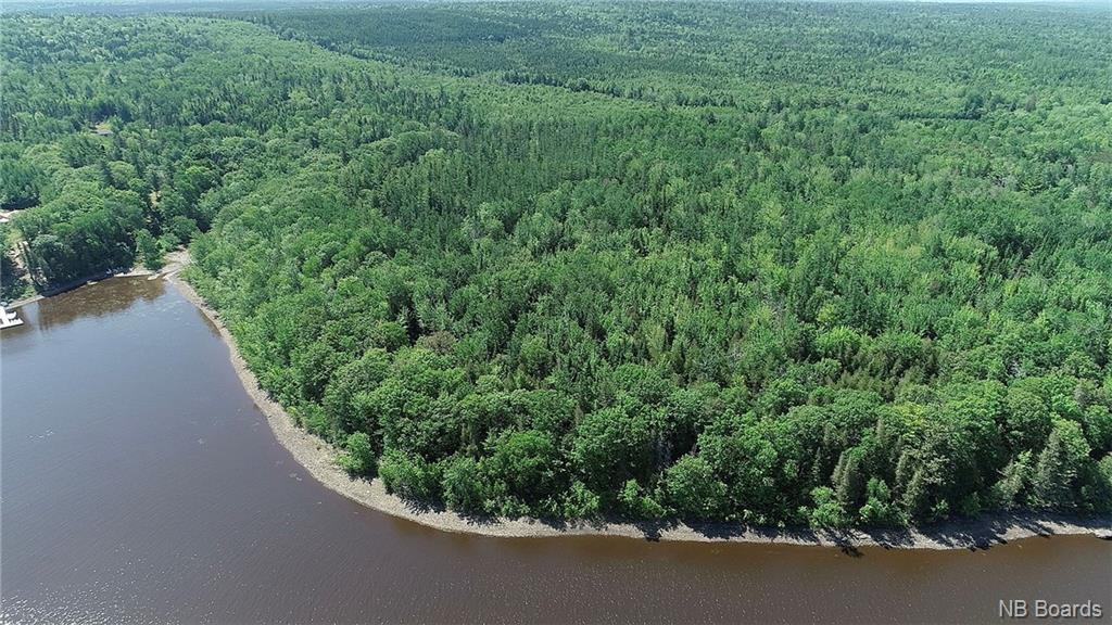 - Scenic Narrows Boulevard, Cambridge Narrows New Brunswick, Canada