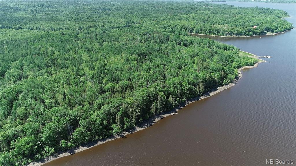 - Scenic Narrows Boulevard, Cambridge Narrows New Brunswick, Canada