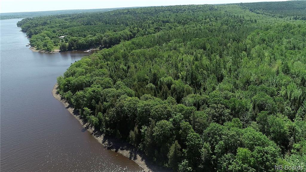 - Scenic Narrows Boulevard, Cambridge Narrows New Brunswick, Canada