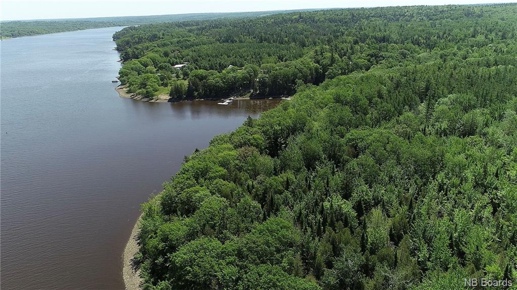 - Scenic Narrows Boulevard, Cambridge Narrows New Brunswick, Canada