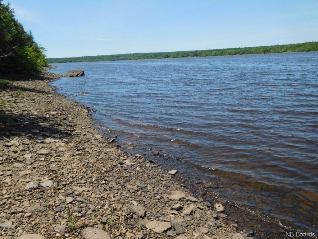 - Scenic Narrows Boulevard, Cambridge Narrows New Brunswick, Canada
