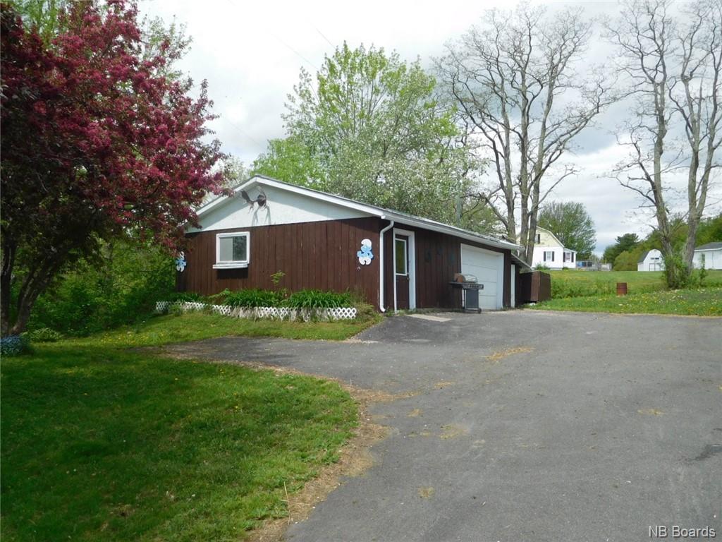 2238 Lakeview Road, Cambridge Narrows, New Brunswick, Canada