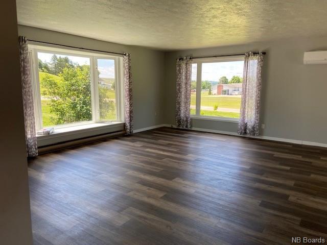 6-8 Riverview Avenue, Sussex, New Brunswick, Canada