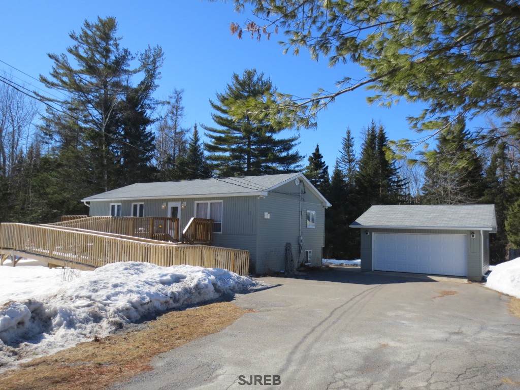 61 INGLEWOOD DRIVE, Grand Bay-Westfield New Brunswick, Canada
