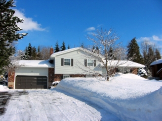 11 BEACH DR, Rothesay New Brunswick, Canada
