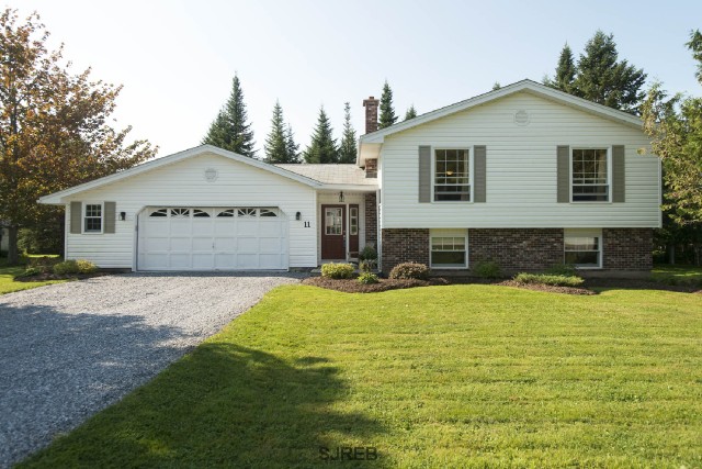 11 EDWARDS DRIVE, Quispamsis New Brunswick, Canada