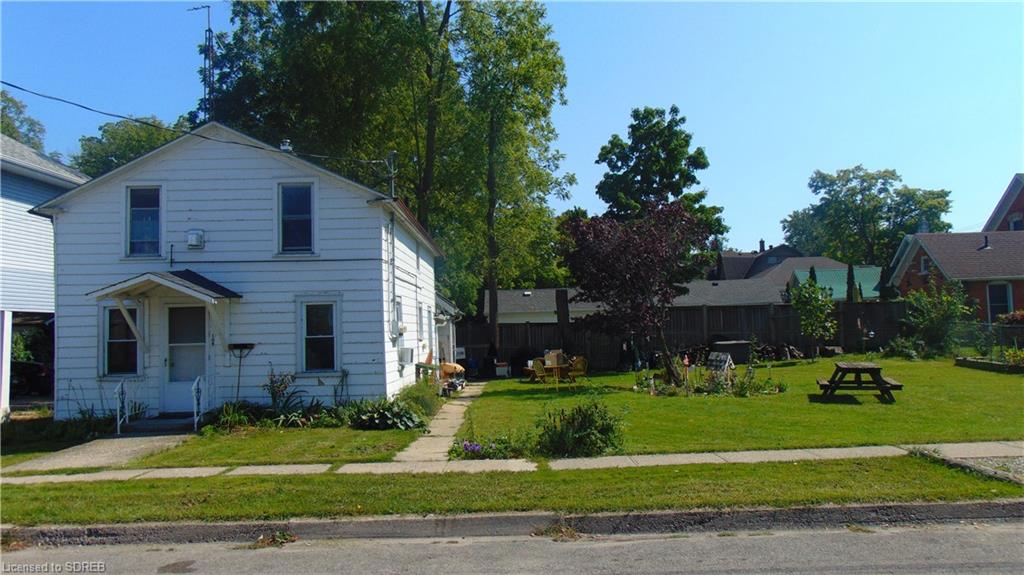 104 MARKET Street E, Port Dover, Ontario, Canada