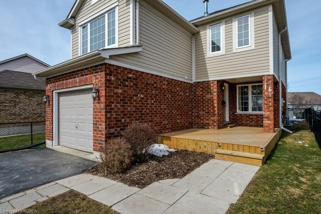 16 Lang Court, Lindsay Ontario, Canada