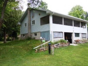 1034 Pegasus Lane, Kinmount Ontario, Canada