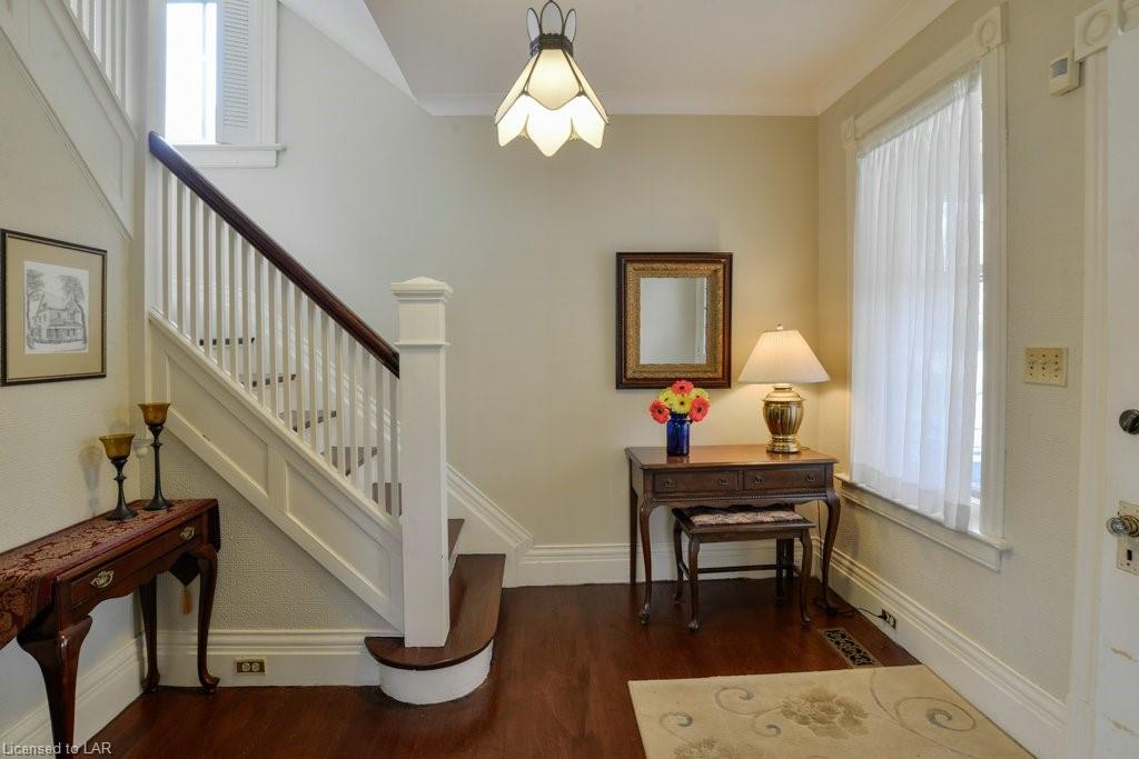 31 BRANT Street E, Orillia, Ontario, Canada