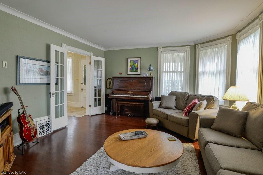 31 BRANT Street E, Orillia, Ontario, Canada