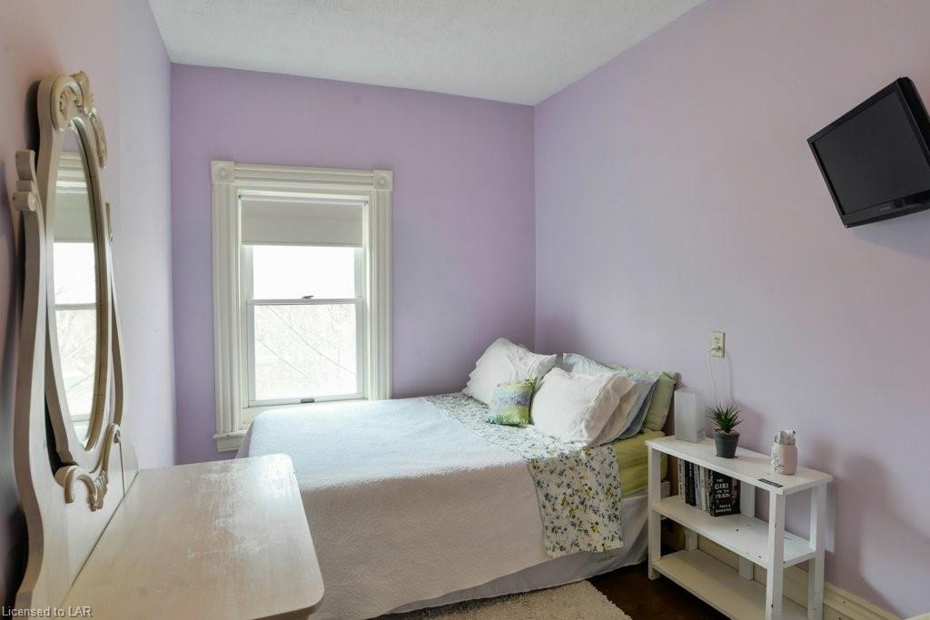 31 BRANT Street E, Orillia, Ontario, Canada
