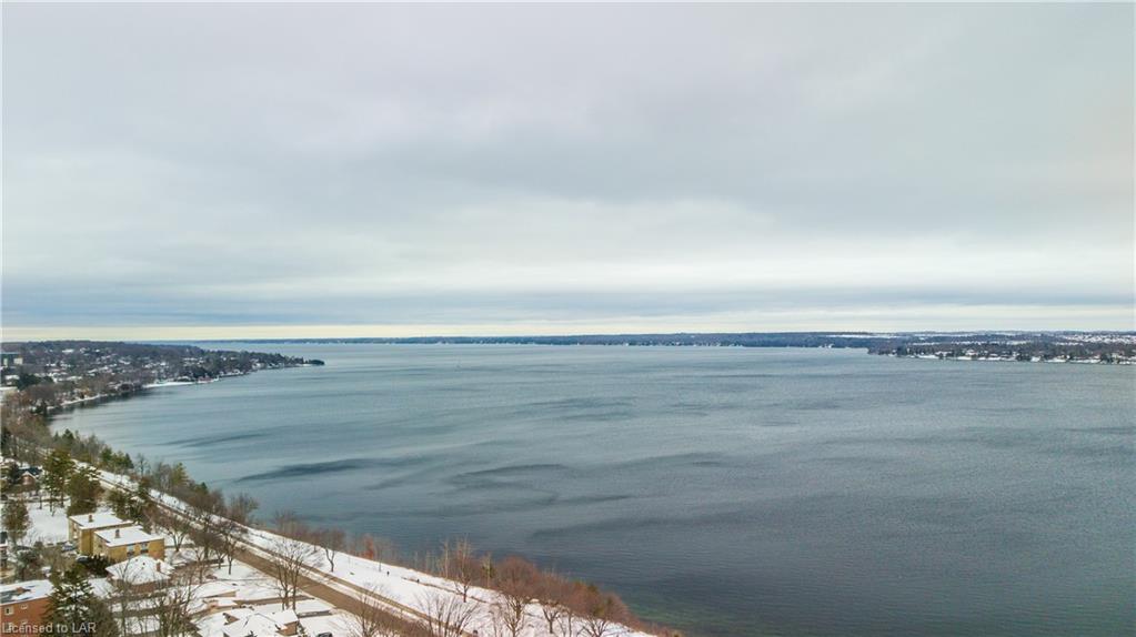 200 COLLIER Street, Barrie, Ontario, Canada