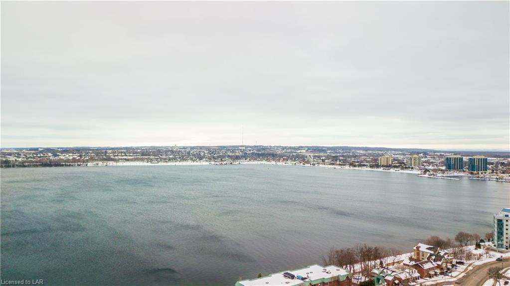 200 COLLIER Street, Barrie, Ontario, Canada