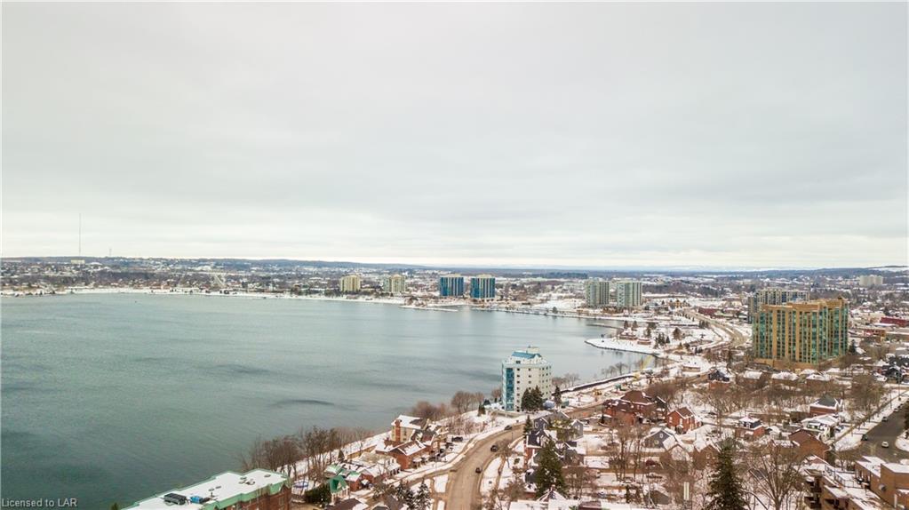 200 COLLIER Street, Barrie, Ontario, Canada