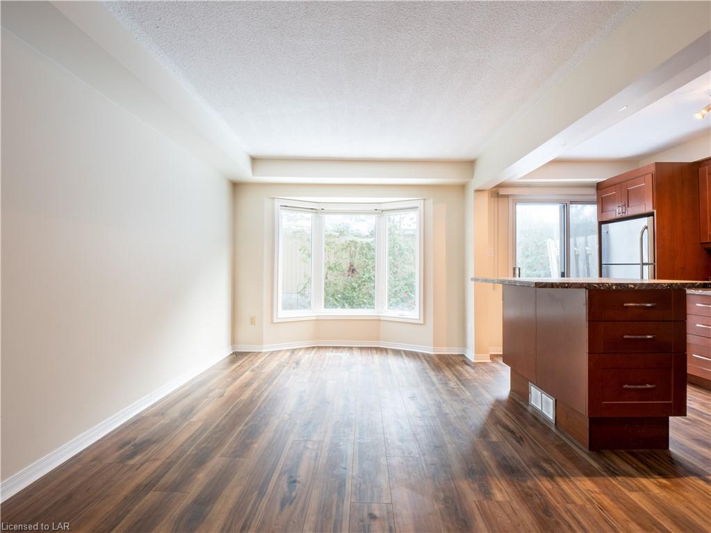 492 LACLIE Street Unit# 14, Orillia, Ontario, Canada