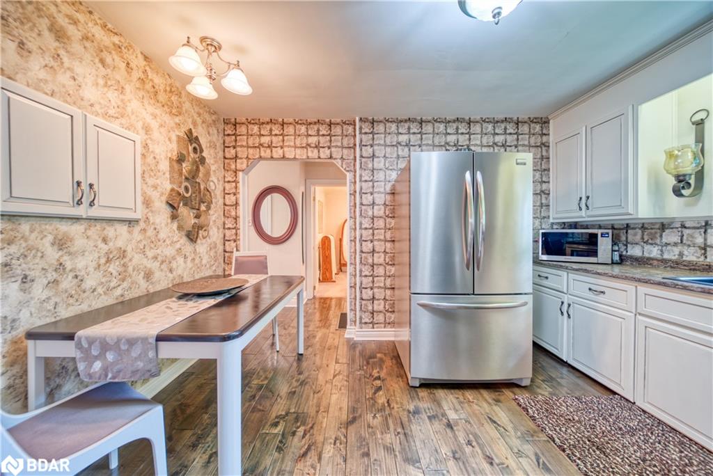 380 PARKHURST Crescent, Orillia, Ontario, Canada
