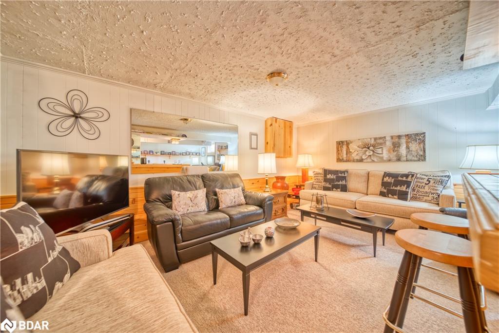 380 PARKHURST Crescent, Orillia, Ontario, Canada