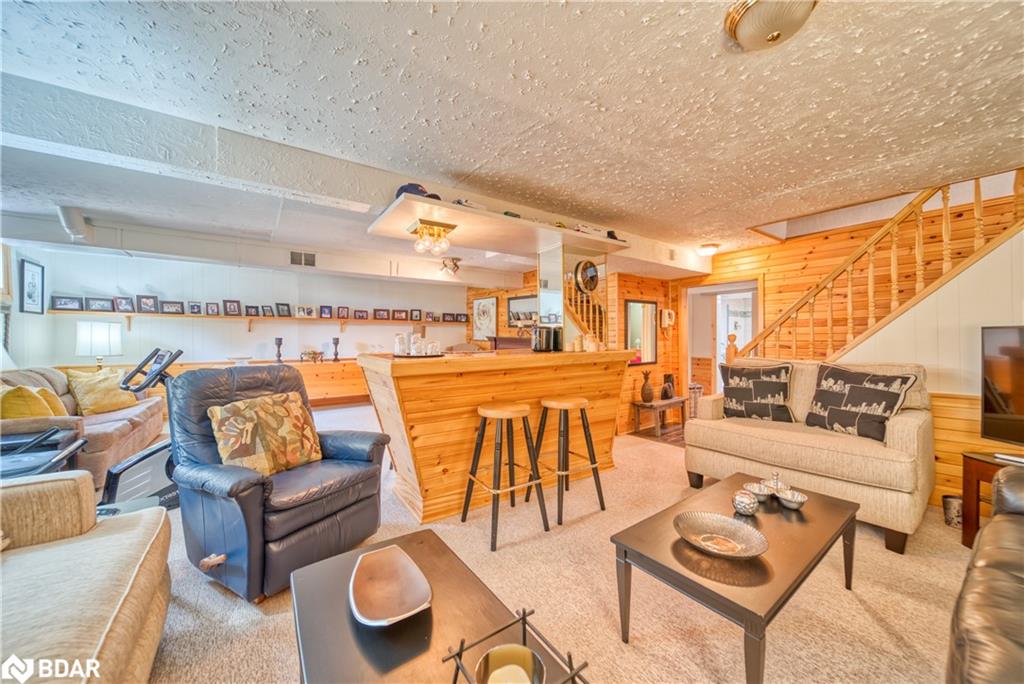 380 PARKHURST Crescent, Orillia, Ontario, Canada